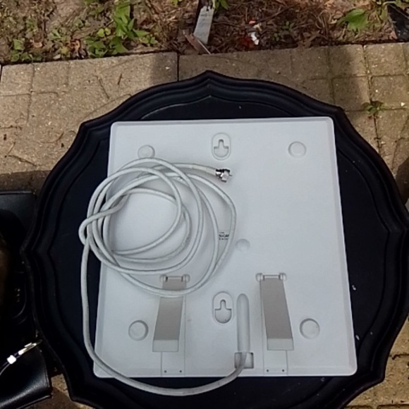 RCA ANTENNA - Picture 2 of 3